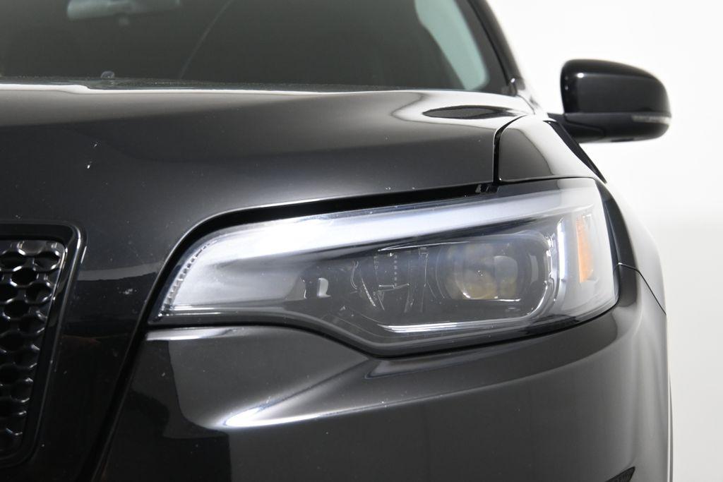 used 2019 Jeep Cherokee car, priced at $15,995