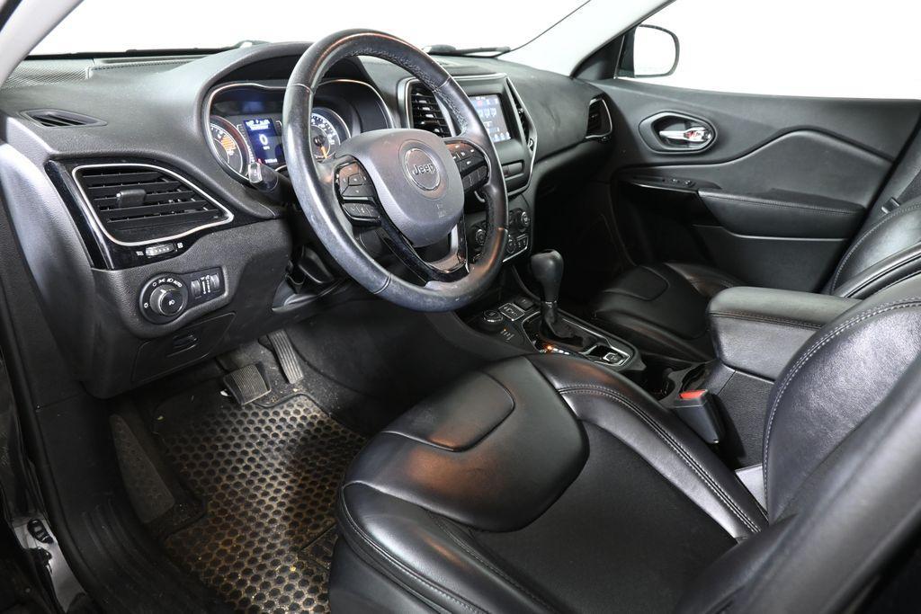 used 2019 Jeep Cherokee car, priced at $15,995