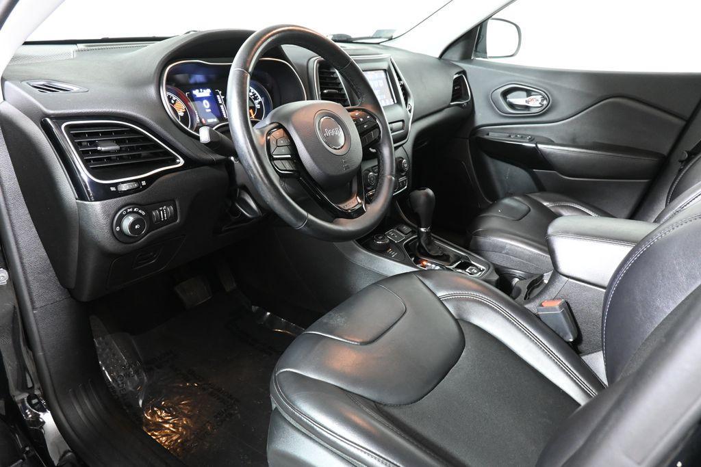 used 2019 Jeep Cherokee car, priced at $15,995