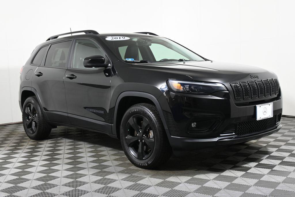 used 2019 Jeep Cherokee car, priced at $15,995