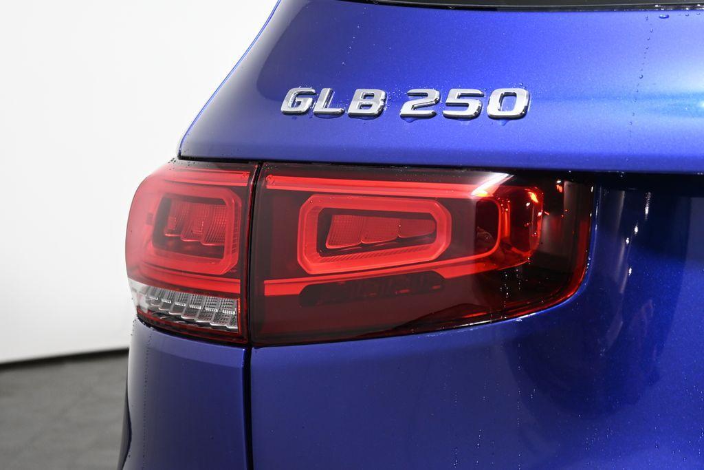used 2021 Mercedes-Benz GLB 250 car, priced at $26,495