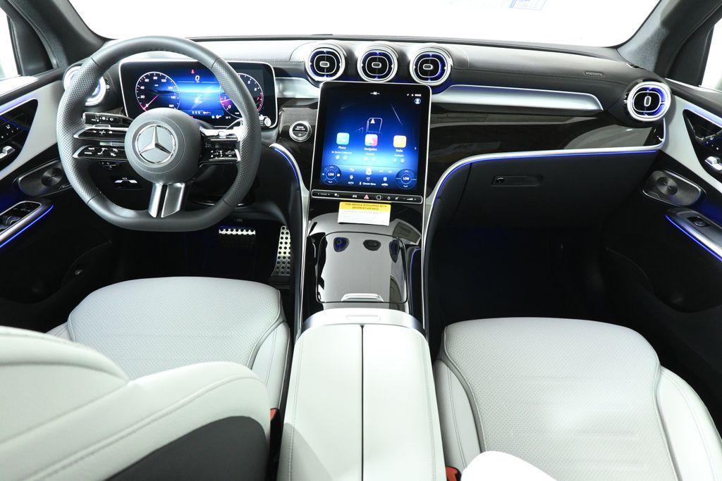 new 2025 Mercedes-Benz GLC 300 car, priced at $61,815