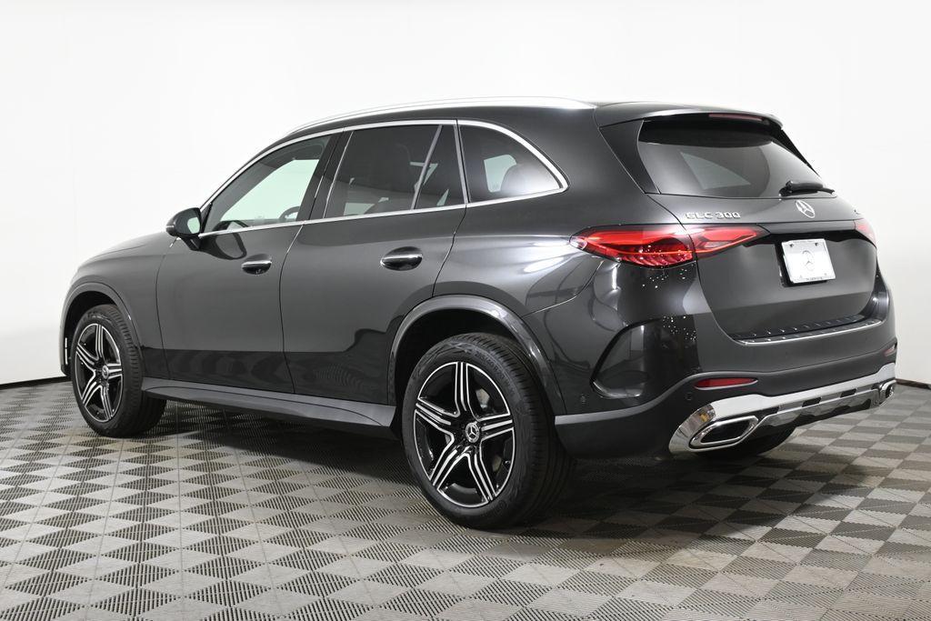 new 2025 Mercedes-Benz GLC 300 car, priced at $61,815