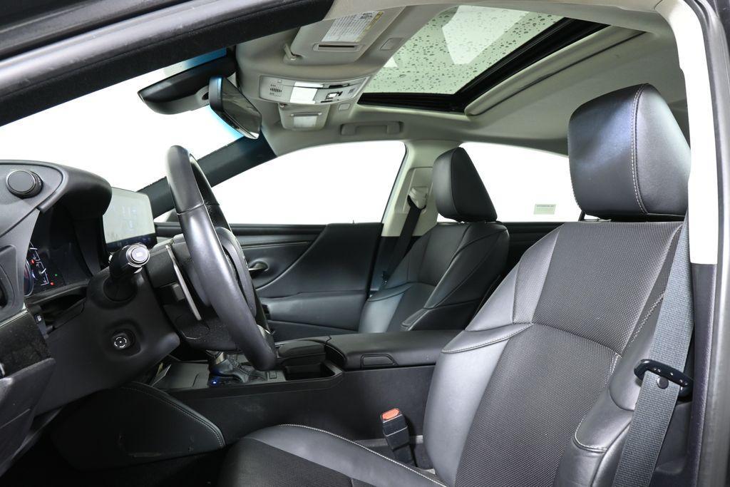 used 2022 Lexus ES 250 car, priced at $31,495