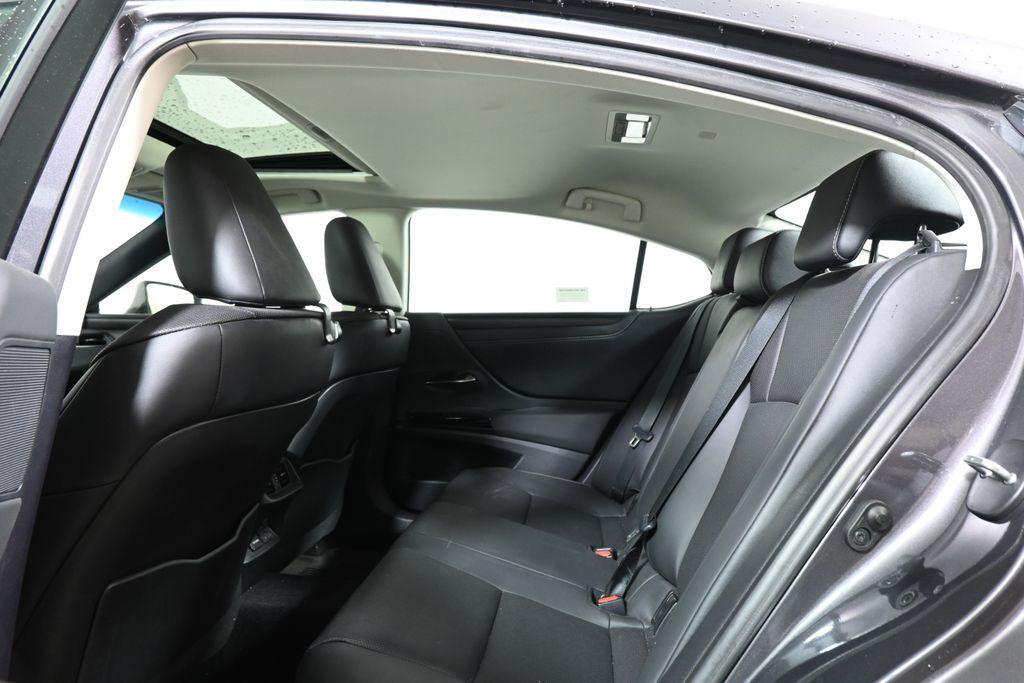 used 2022 Lexus ES 250 car, priced at $31,495