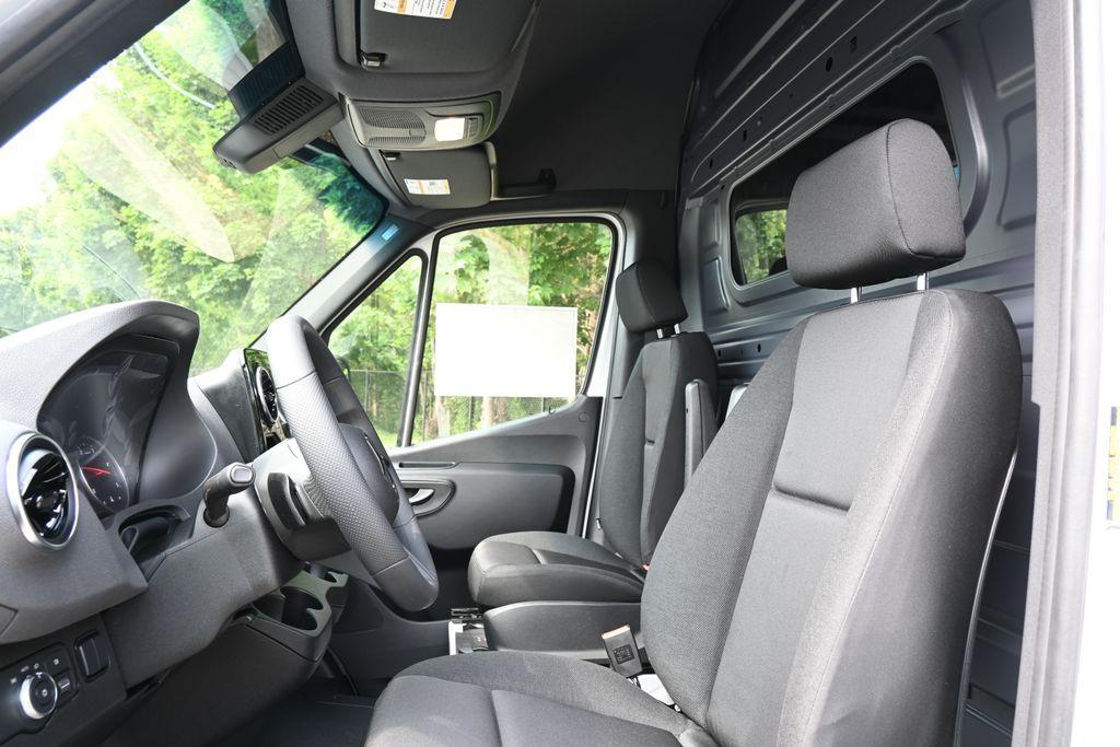 new 2025 Mercedes-Benz Sprinter 2500 car, priced at $64,433