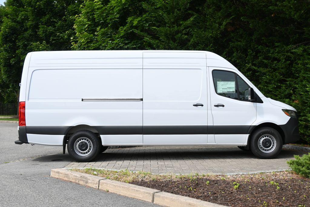 new 2025 Mercedes-Benz Sprinter 2500 car, priced at $64,433