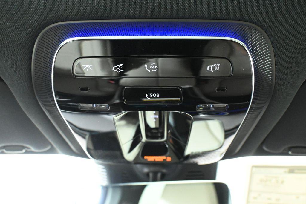 new 2025 Mercedes-Benz GLC 300 car, priced at $58,100