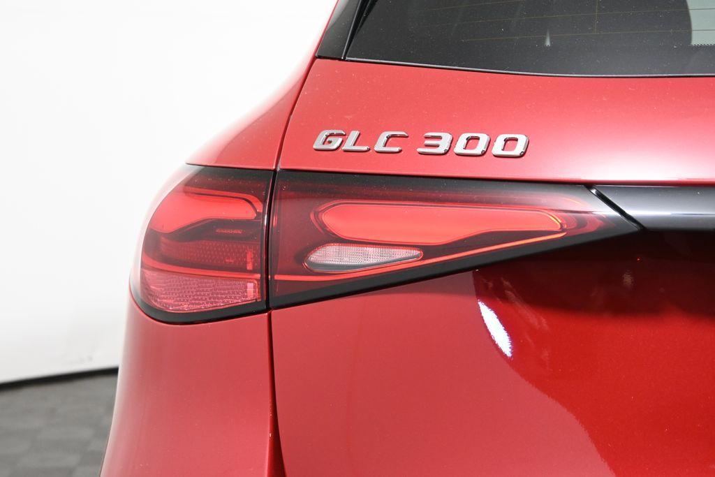 new 2025 Mercedes-Benz GLC 300 car, priced at $58,100