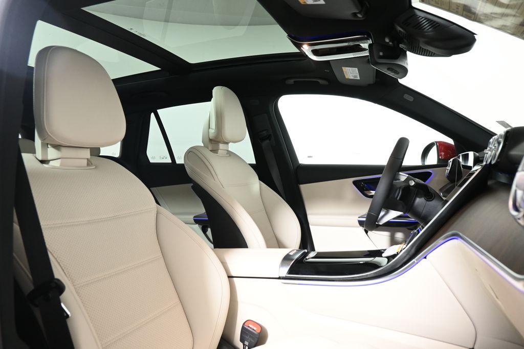 new 2025 Mercedes-Benz GLC 300 car, priced at $58,100