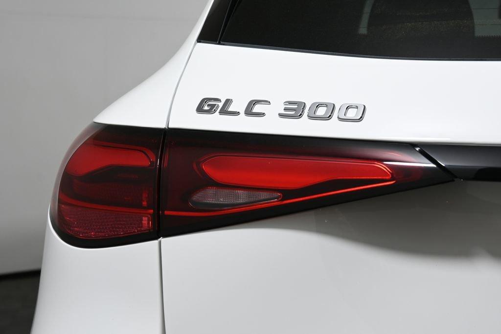 new 2025 Mercedes-Benz GLC 300 car, priced at $57,440