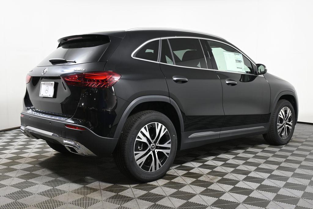 new 2025 Mercedes-Benz GLA 250 car, priced at $47,295
