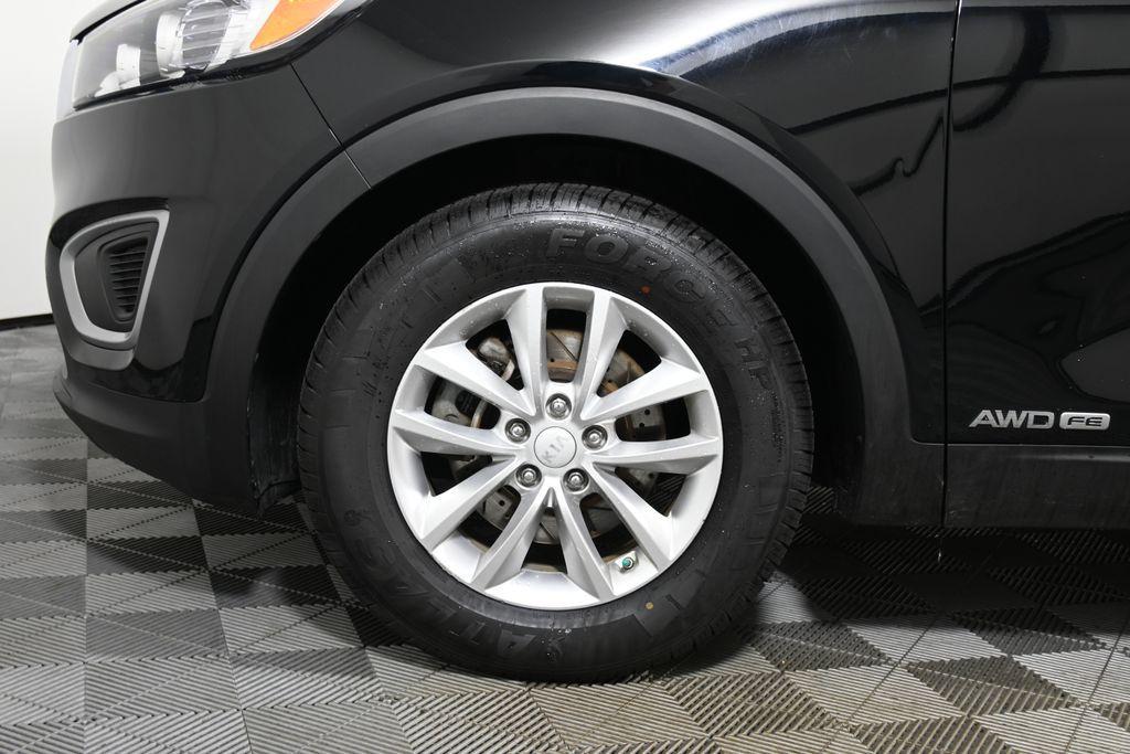 used 2017 Kia Sorento car, priced at $7,495