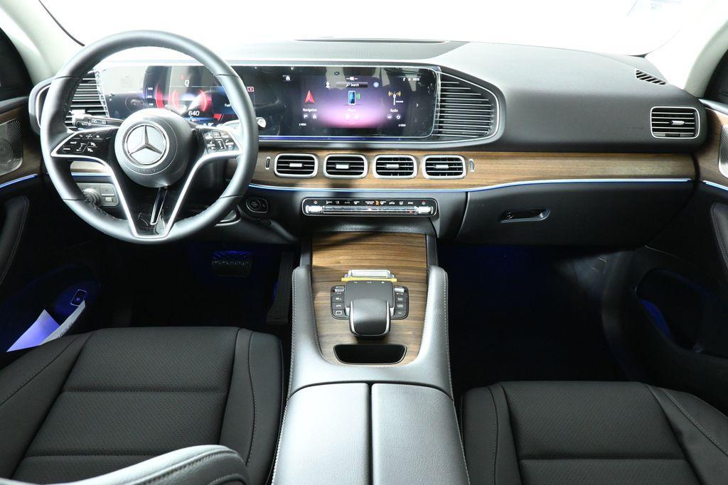 new 2025 Mercedes-Benz GLE 350 car, priced at $74,595