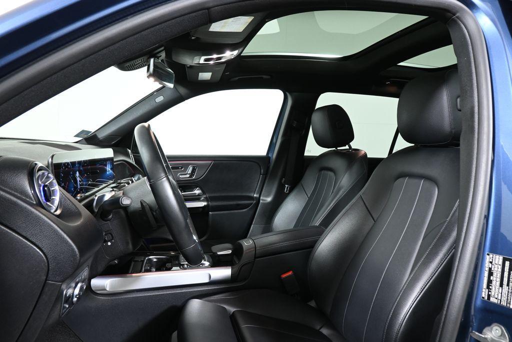 used 2022 Mercedes-Benz GLB 250 car, priced at $27,895