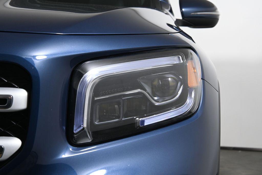 used 2022 Mercedes-Benz GLB 250 car, priced at $27,895