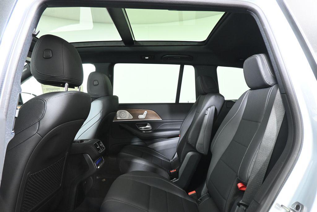 new 2025 Mercedes-Benz GLS 450 car, priced at $95,525