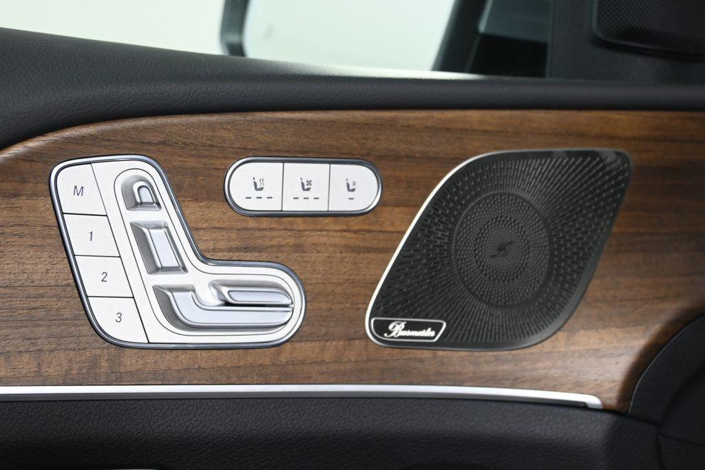 new 2025 Mercedes-Benz GLS 450 car, priced at $95,525