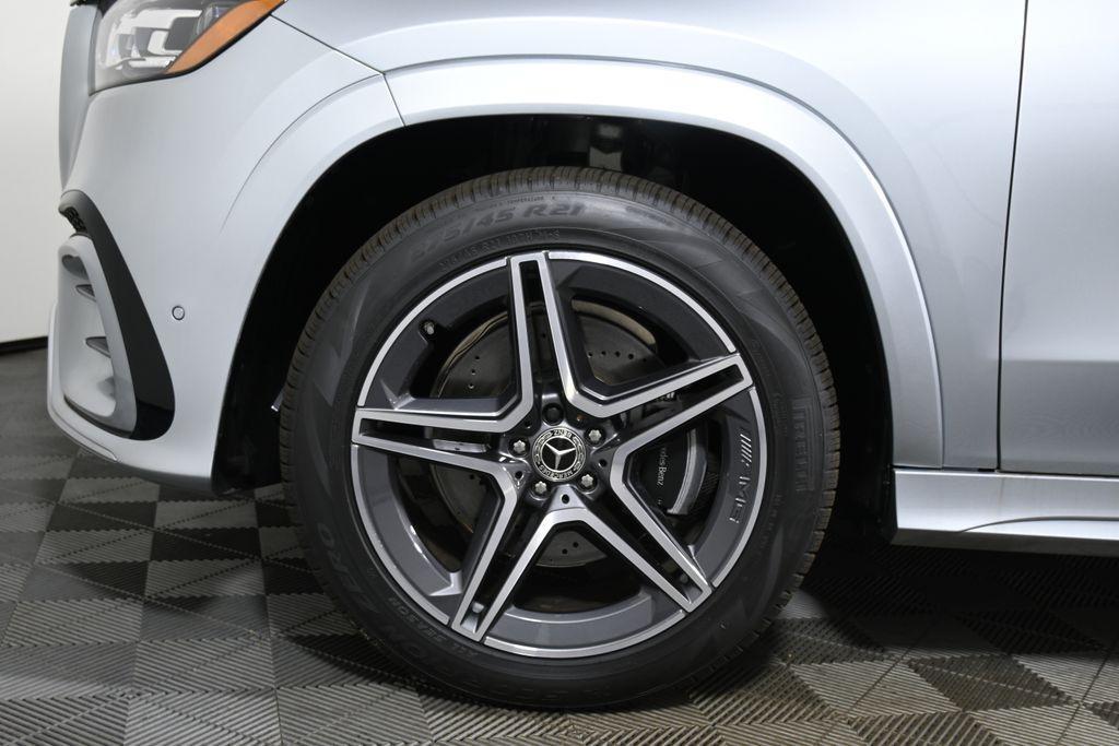 new 2025 Mercedes-Benz GLS 450 car, priced at $95,525