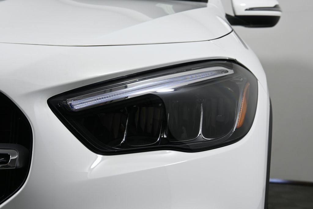 new 2025 Mercedes-Benz GLA 250 car, priced at $48,495