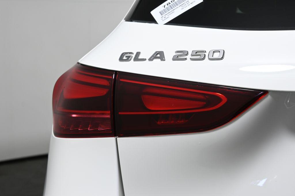 new 2025 Mercedes-Benz GLA 250 car, priced at $48,495