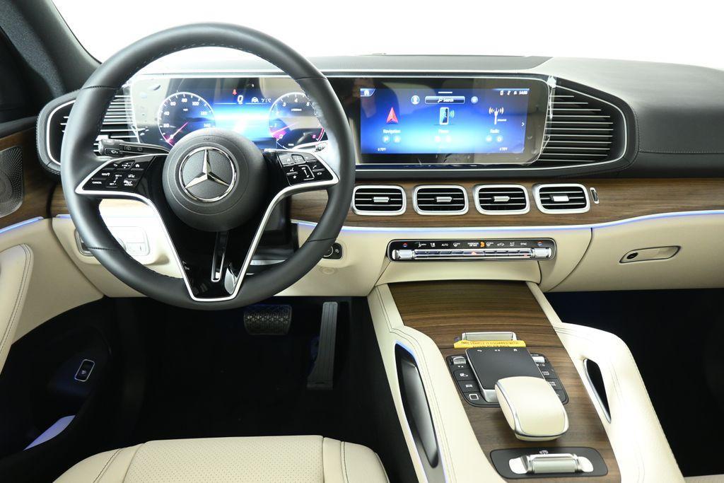 new 2025 Mercedes-Benz GLS 450 car, priced at $91,775