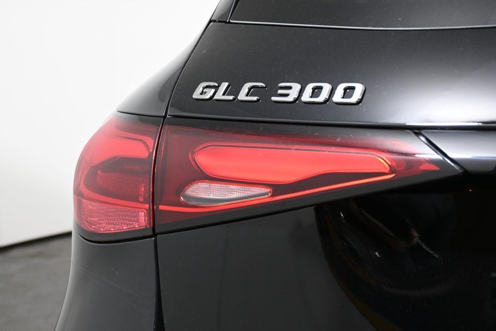 new 2026 Mercedes-Benz GLC 300 car, priced at $58,035