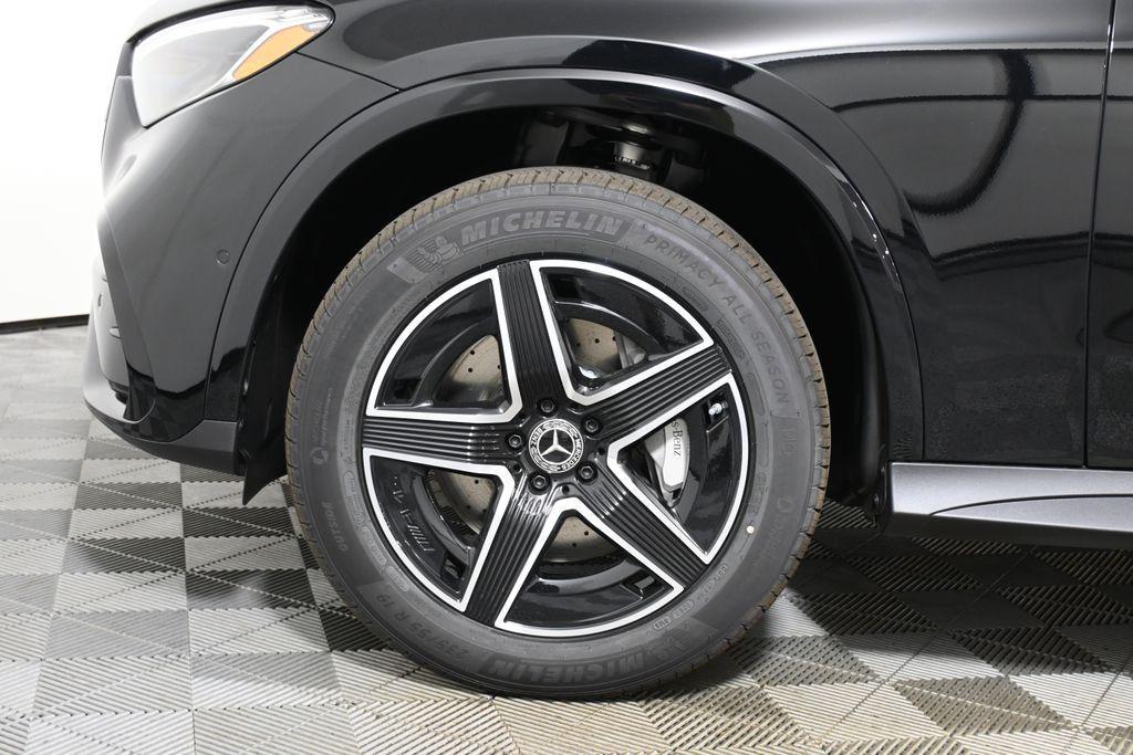 new 2026 Mercedes-Benz GLC 300 car, priced at $58,035