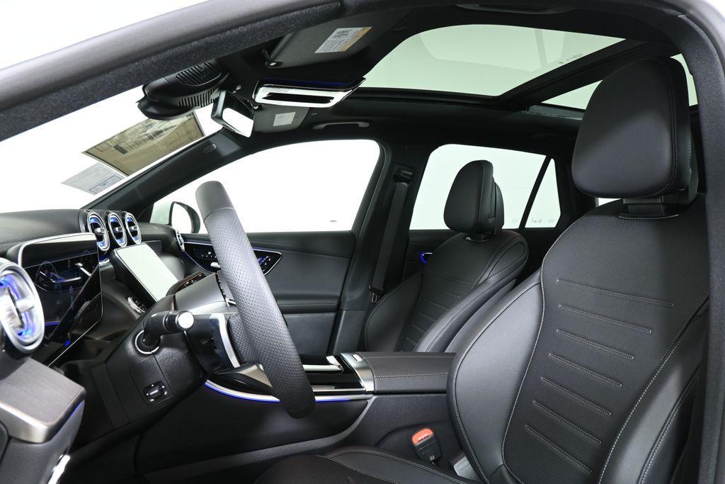 new 2025 Mercedes-Benz GLC 300 car, priced at $59,835