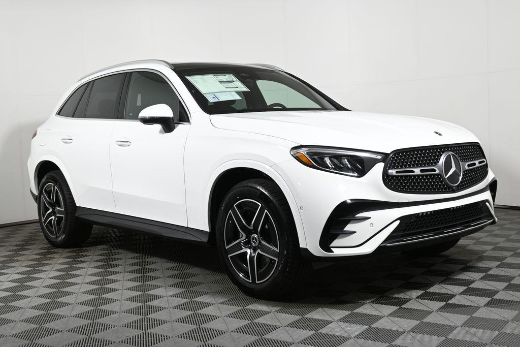 new 2025 Mercedes-Benz GLC 300 car, priced at $59,835