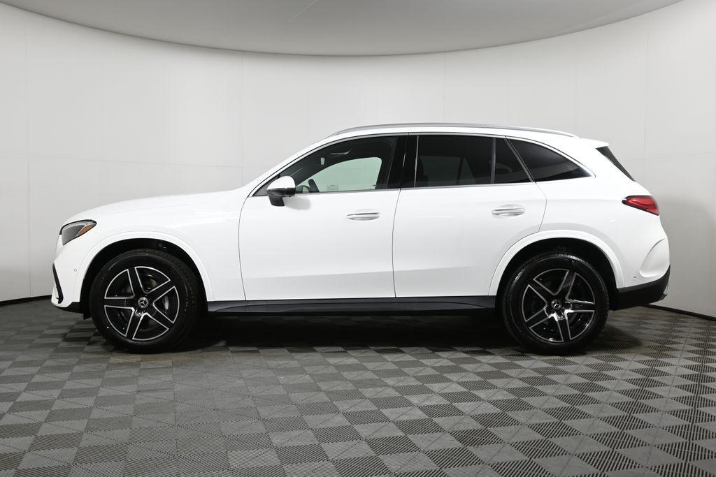 new 2025 Mercedes-Benz GLC 300 car, priced at $59,835