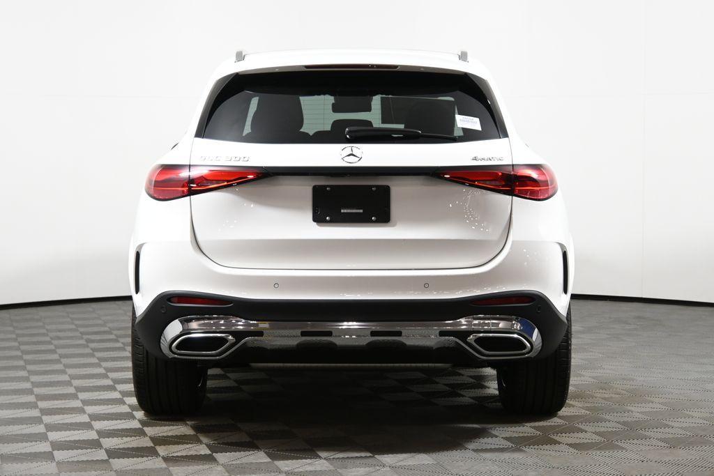 new 2025 Mercedes-Benz GLC 300 car, priced at $59,835