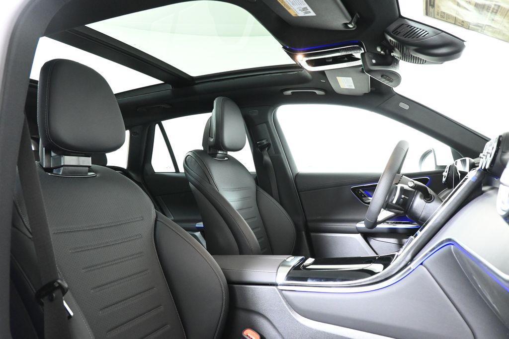 new 2025 Mercedes-Benz GLC 300 car, priced at $59,835