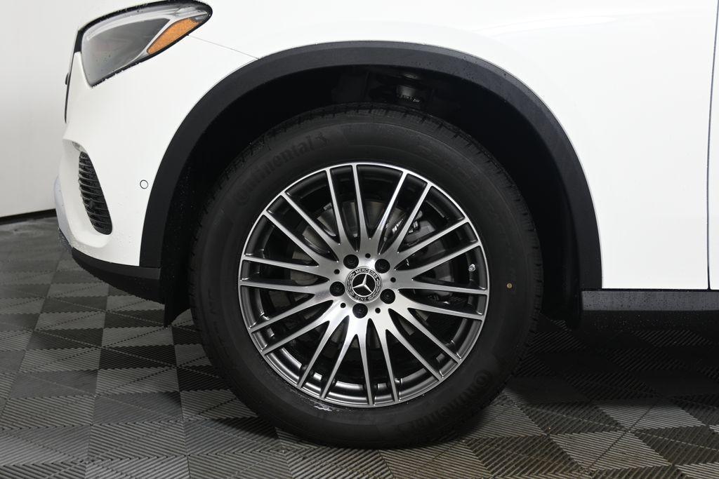 used 2026 Mercedes-Benz GLC 300 car, priced at $54,585