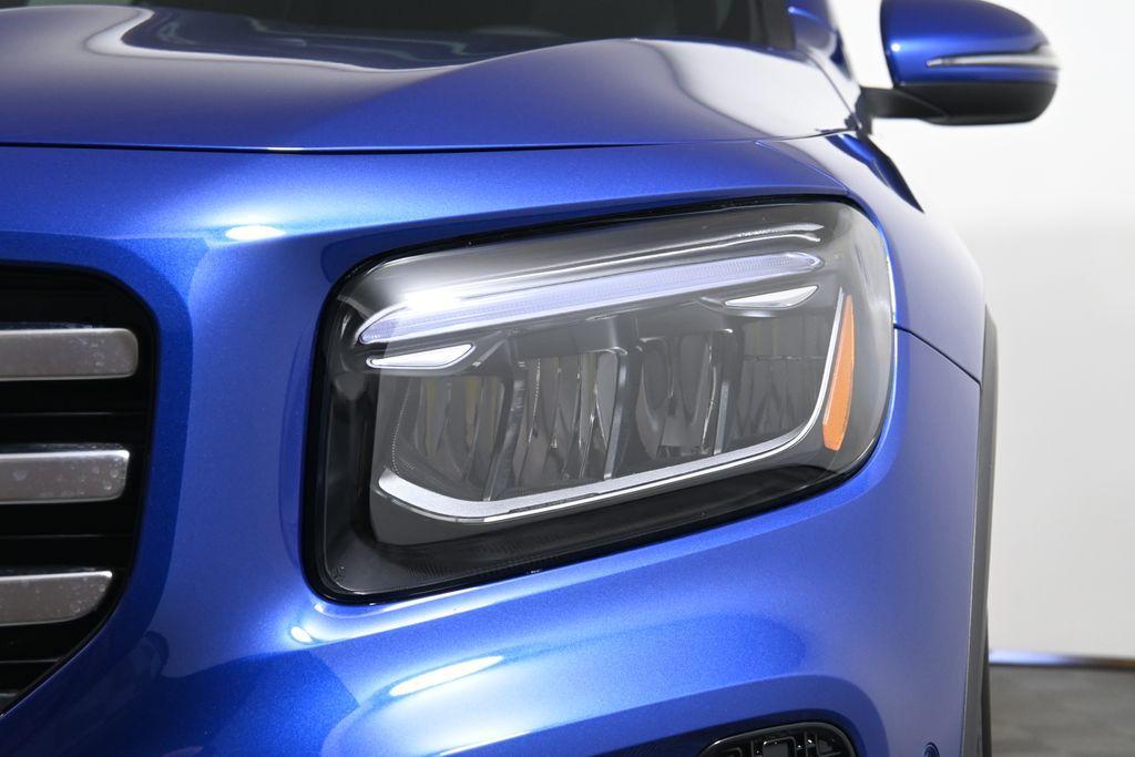 new 2026 Mercedes-Benz GLB 250 car, priced at $52,820
