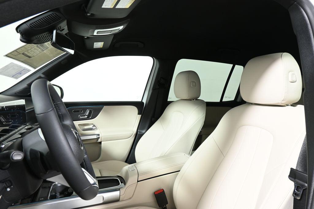 used 2025 Mercedes-Benz GLB 250 car, priced at $49,595
