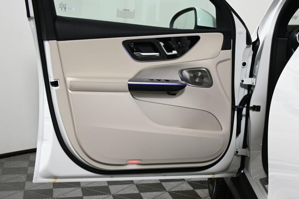 new 2025 Mercedes-Benz GLC 300 car, priced at $58,035