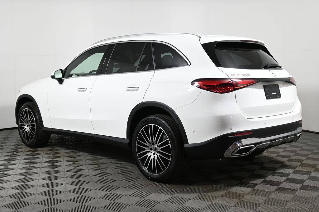 new 2025 Mercedes-Benz GLC 300 car, priced at $58,035