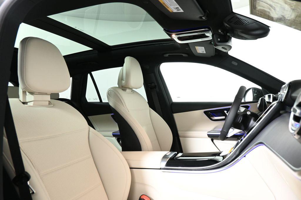 new 2025 Mercedes-Benz GLC 300 car, priced at $58,655