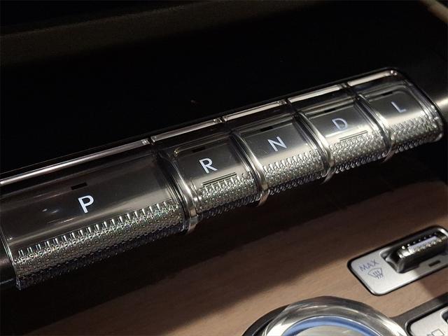 used 2025 Lincoln Nautilus car, priced at $60,000