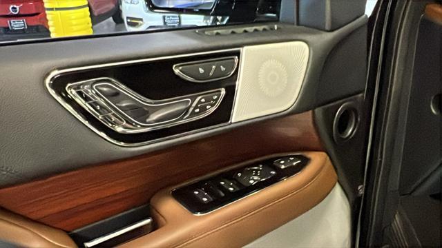 used 2022 Lincoln Navigator car, priced at $59,668