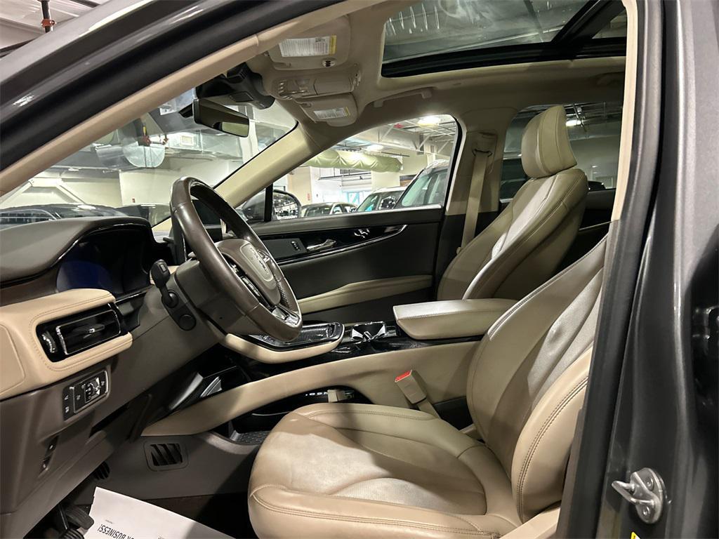 used 2022 Lincoln Nautilus car, priced at $32,924