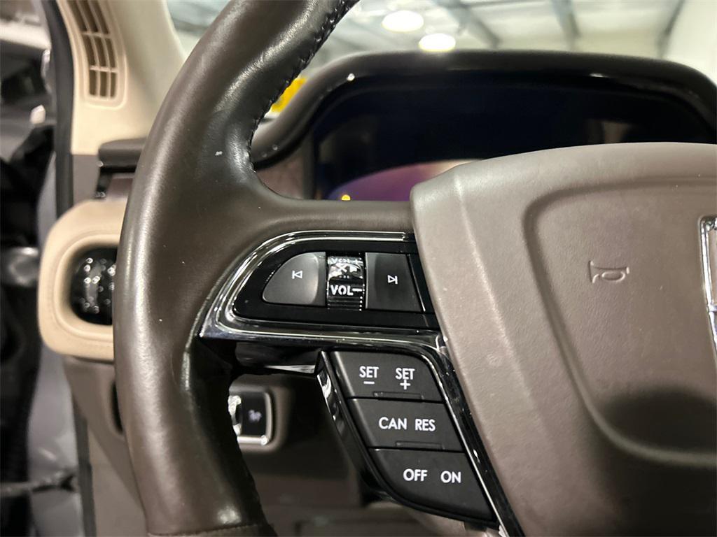 used 2022 Lincoln Nautilus car, priced at $32,924