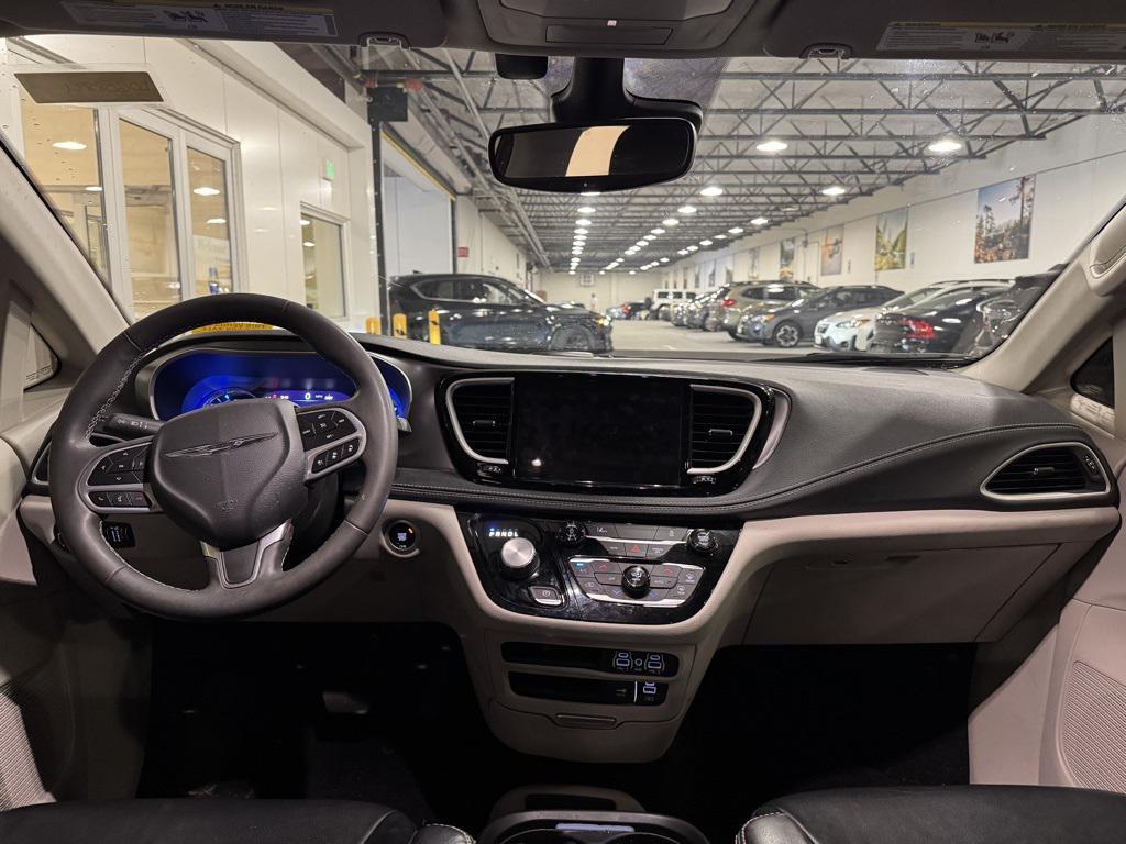 used 2022 Chrysler Pacifica Hybrid car, priced at $24,440
