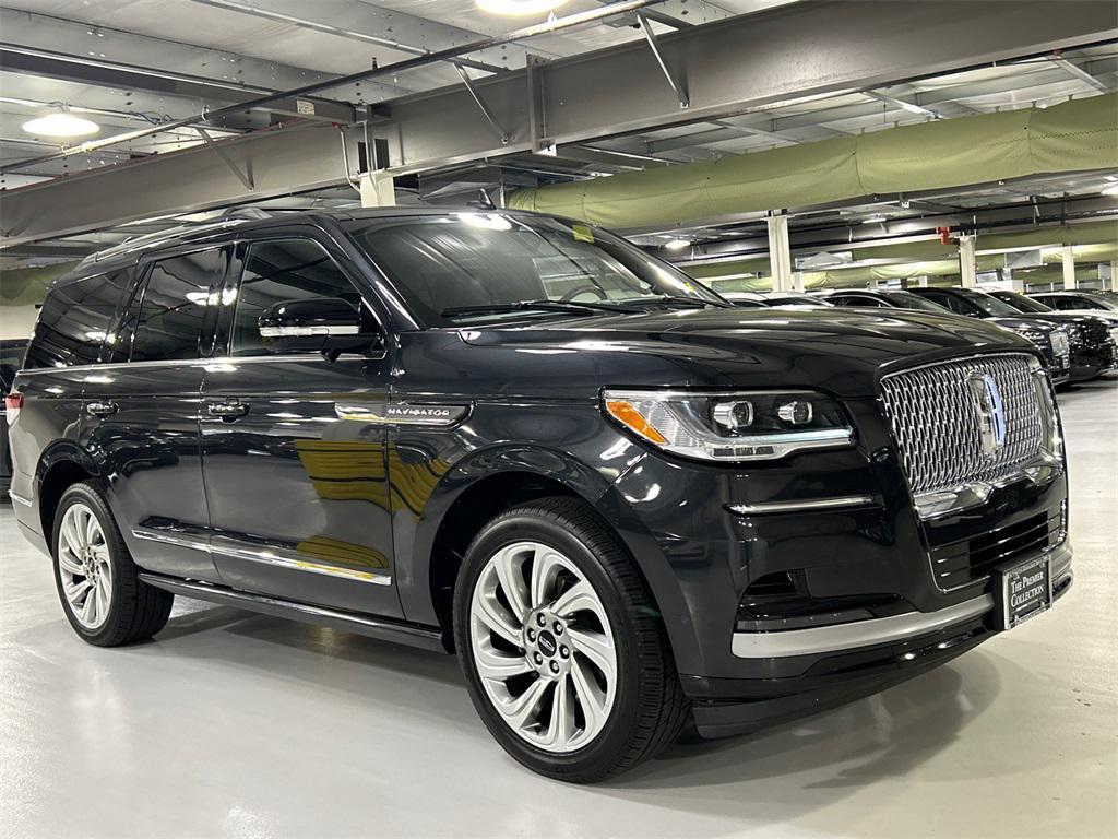used 2022 Lincoln Navigator car, priced at $53,889