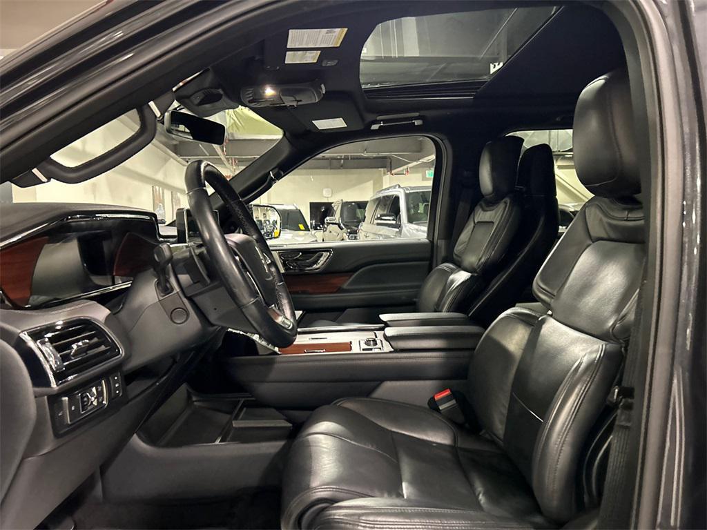 used 2022 Lincoln Navigator car, priced at $53,889