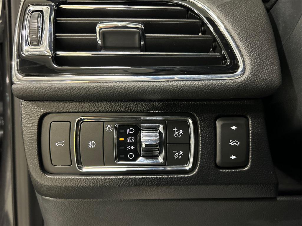 used 2022 Lincoln Navigator car, priced at $53,889