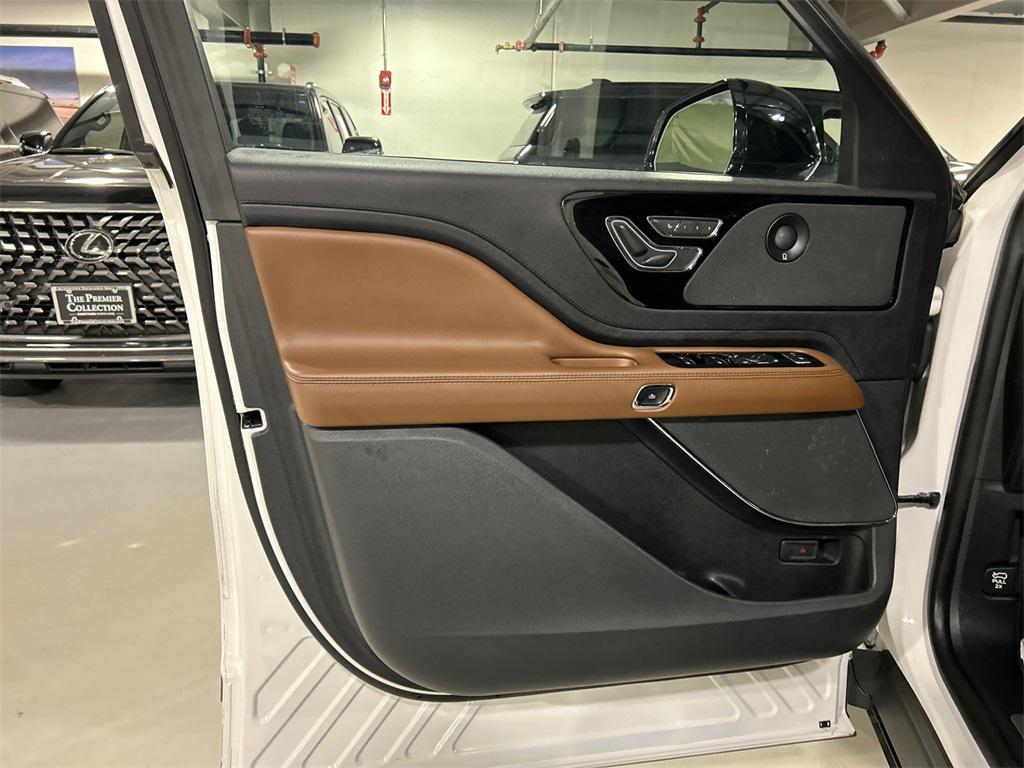 used 2022 Lincoln Aviator car, priced at $37,366