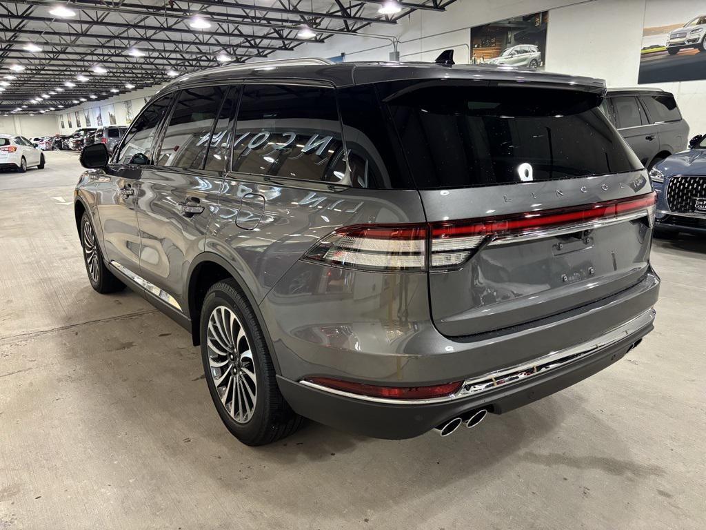 used 2023 Lincoln Aviator car, priced at $45,514