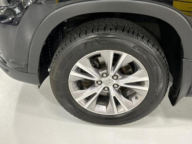 used 2015 Toyota Highlander car, priced at $18,600